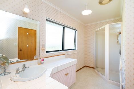 Photo of property in 2 Hunters Hill, Havelock North, 4130