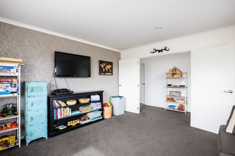 Photo of property in 503 Richmond Road, Lepperton, New Plymouth, 4373