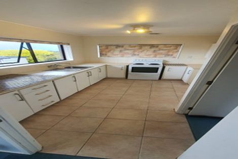 Photo of property in 2/7 Roseberry Avenue, Birkenhead, Auckland, 0626