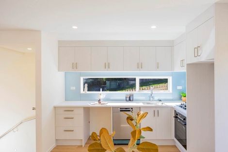 Photo of property in 6/18 Ludlow Terrace, Totara Vale, Auckland, 0627