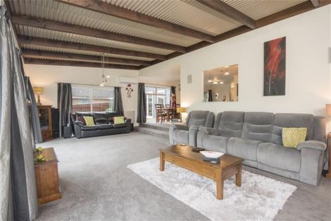 Photo of property in 20 Weka Place, Picton, 7220