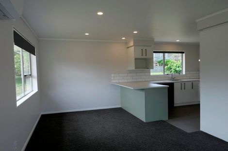 Photo of property in 50 Queens Road, Glen Avon, New Plymouth, 4312
