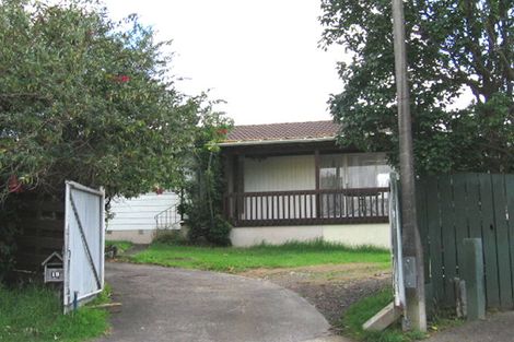 Photo of property in 19 Sabot Place, Massey, Auckland, 0614