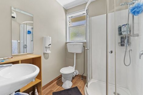 Photo of property in 22 Bowen Street, Queenstown, 9300