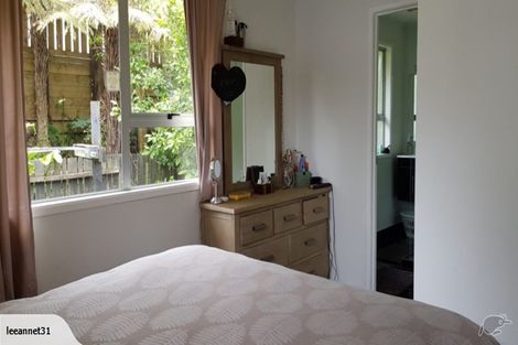 Photo of property in 15 Tallington Crescent, Torbay, Auckland, 0630