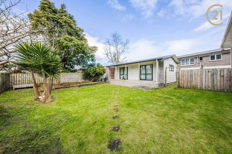 Photo of property in 3 Halberg Street, Papakura, 2110