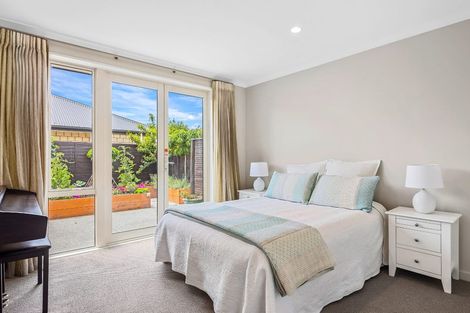 Photo of property in 17 Westpark Drive, Burnside, Christchurch, 8053