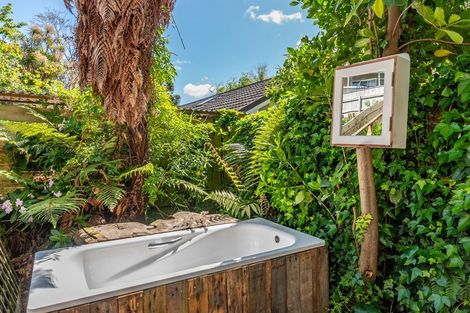 Photo of property in 38 Hicks Crescent, Waikanae Beach, Waikanae, 5036