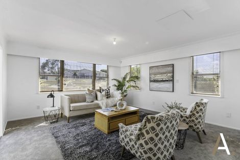 Photo of property in 80 La Trobe Street, Pakuranga Heights, Auckland, 2010