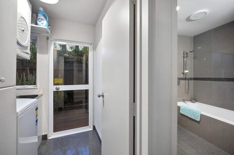 Photo of property in 2/37 Newhaven Terrace, Mairangi Bay, Auckland, 0630