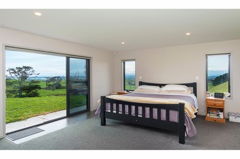 Photo of property in 63 Aldred Road, Karioitahi, Waiuku, 2683
