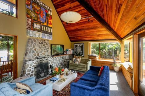 Photo of property in 319 Mangorei Road, Merrilands, New Plymouth, 4312