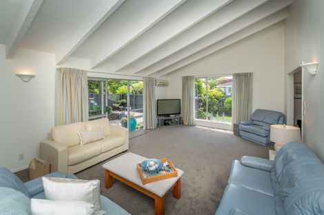 Photo of property in 5 Sayers Crescent, Ilam, Christchurch, 8041