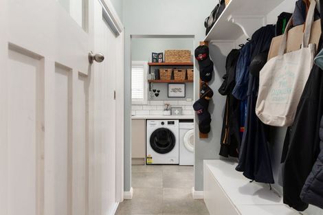 Photo of property in 19 Clifton Avenue, Carterton, 5713