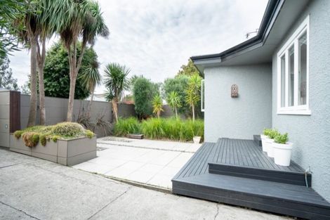 Photo of property in 4 Stirling Crescent, Hokowhitu, Palmerston North, 4410