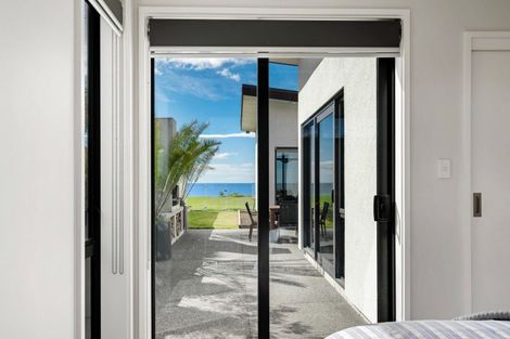 Photo of property in 10 Mer Place, Bay View, Napier, 4104