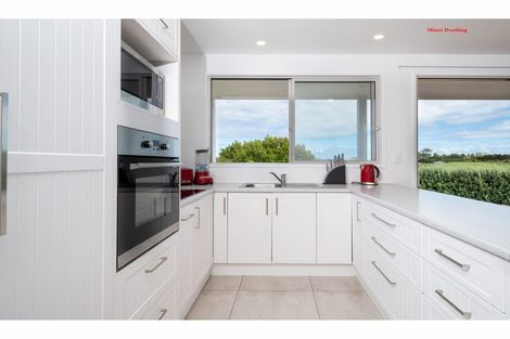 Photo of property in 147 Mangakura Road, Helensville, 0875