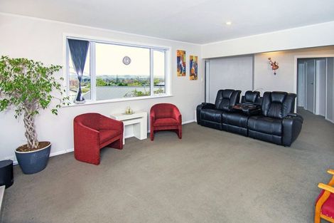 Photo of property in 11 Puriri Crescent, Lansdowne, Masterton, 5810