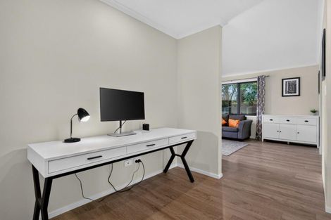 Photo of property in 40 Boocock Crescent, Orewa, 0931