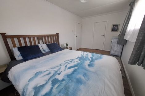 Photo of property in 22 Glenpark Avenue, Frankleigh Park, New Plymouth, 4310