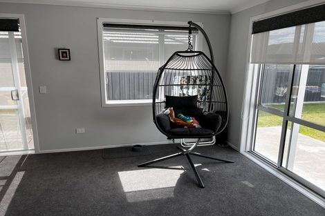 Photo of property in 107 Mawai Hakona Drive, Wallaceville, Upper Hutt, 5018