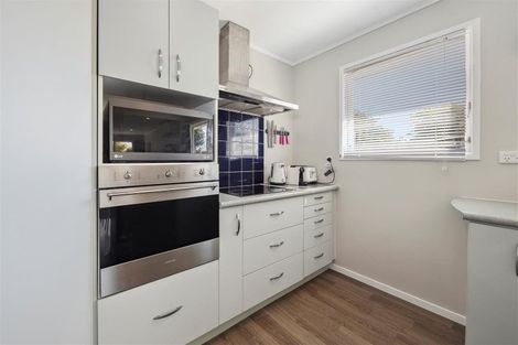 Photo of property in 8 Thackeray Place, Owhata, Rotorua, 3010