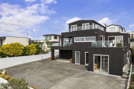 Photo of property in 24 Beach Road, Castor Bay, Auckland, 0620