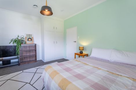 Photo of property in 60 Timaru Road, Waimate, 7924