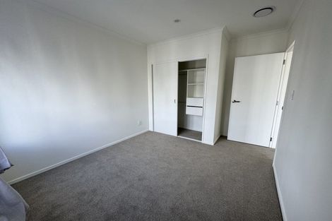 Photo of property in 15 Mahalo Avenue, Wiri, Auckland, 2104