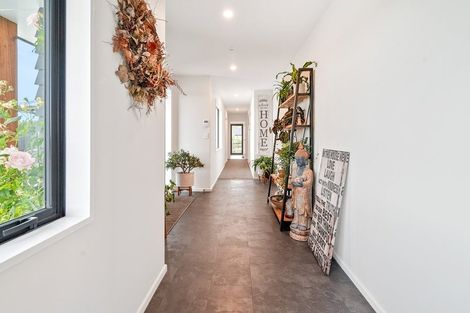 Photo of property in 81 Kingsdowne Drive, West Melton, 7618