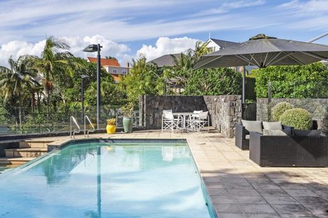 Photo of property in 7 Bella Vista Road, Herne Bay, Auckland, 1011