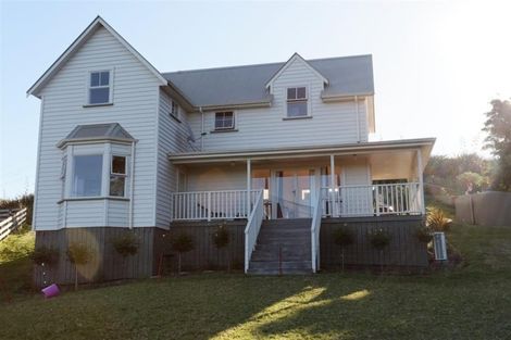 Photo of property in 171 Pinchgut Road, Kaukapakapa, 0873