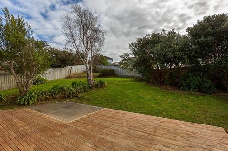 Photo of property in 15 Muturangi Grove, Elsdon, Porirua, 5022
