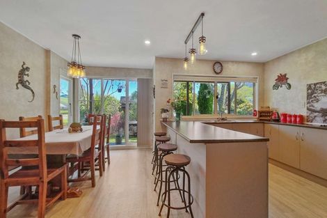 Photo of property in 1 Kamahi Place, Pukehangi, Rotorua, 3015