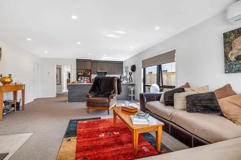 Photo of property in 7 Poutawa Lane, Clarks Beach, 2122