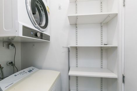 Photo of property in 96 Elizabeth Street, Mount Victoria, Wellington, 6011