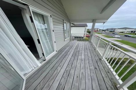 Photo of property in 80 Mackay Drive, Greenhithe, Auckland, 0632