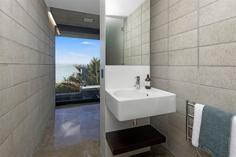 Photo of property in 1 Whitewash Head Road, Scarborough, Christchurch, 8081