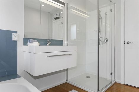 Photo of property in 35 Grahams Road, Ilam, Christchurch, 8041