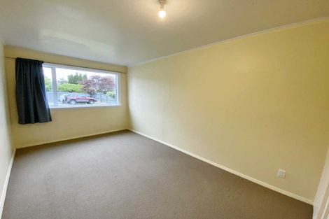 Photo of property in 6 Clonbern Place, Upper Riccarton, Christchurch, 8041