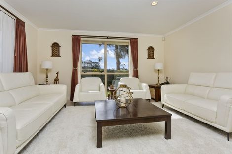 Photo of property in 5 Apsley Rise, Henderson, Auckland, 0612