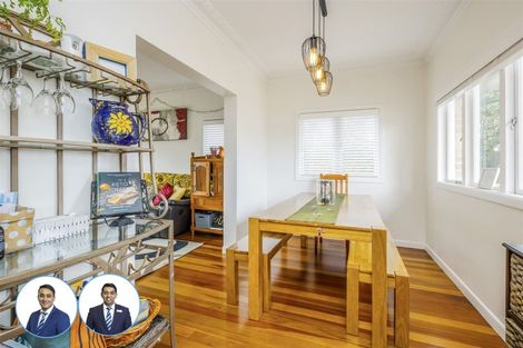 Photo of property in 14 Coronation Road, Mangere Bridge, Auckland, 2022