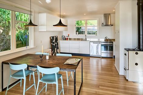 Photo of property in 20 Kiriwai Road, Paremata, Porirua, 5024