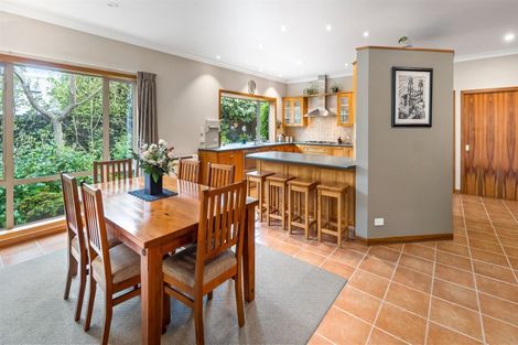 Photo of property in 6 Westall Lane, Avonhead, Christchurch, 8042