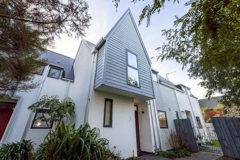 Photo of property in Cornwall Gardens, 3/27 Cornwall Street, St Albans, Christchurch, 8014