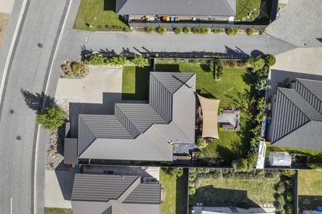 Photo of property in 4 Magnetic Place, Cromwell, 9310