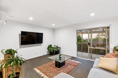 Photo of property in 6 Skyla Place, Massey, Auckland, 0614
