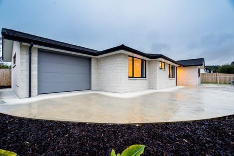 Photo of property in 94 Main Road, Fairfield, Dunedin, 9018