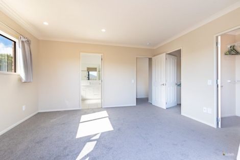 Photo of property in 70 Mount Marua Way, Timberlea, Upper Hutt, 5018