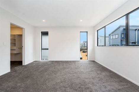 Photo of property in 25 Bronzewater Drive, Silverdale, 0932